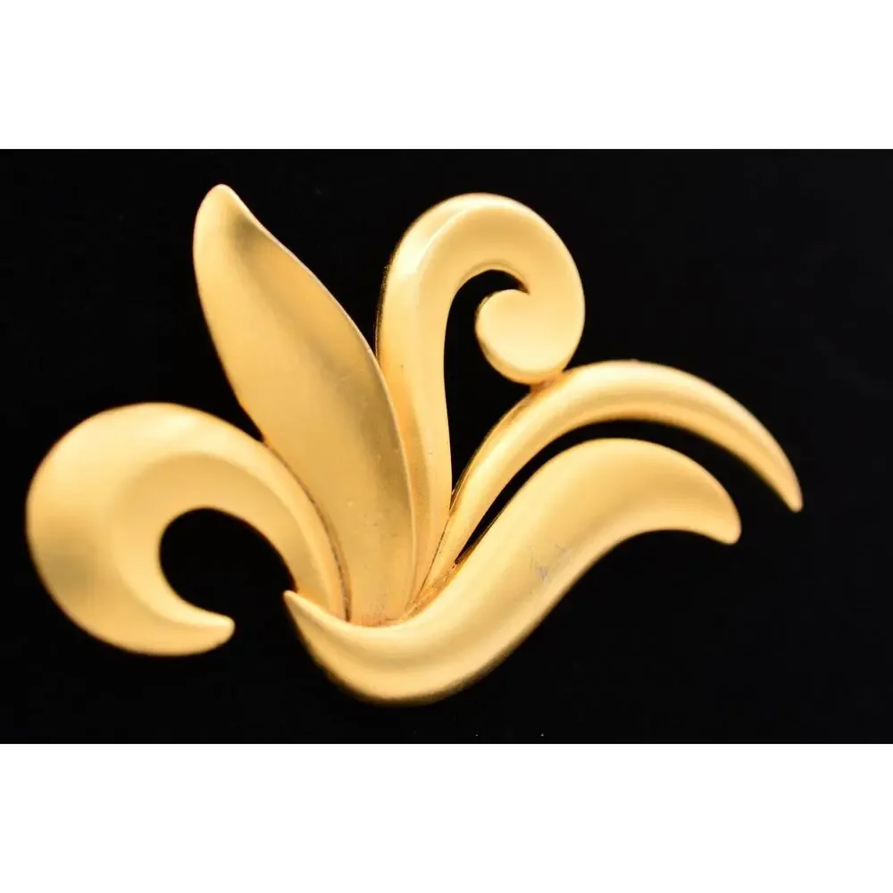Vintage JJ Large Flower Pin Brooch Brushed Gold Chunky Heavy Signed 80s Jewelry
